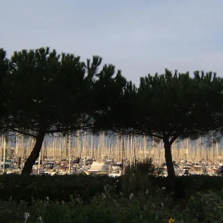 La Marina Avec Parking Et Acces Piscine Apartment La Rochelle (Charente-Maritime)