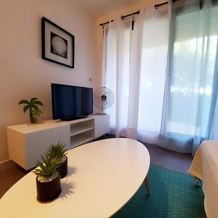 La Marina Avec Parking Et Acces Piscine *