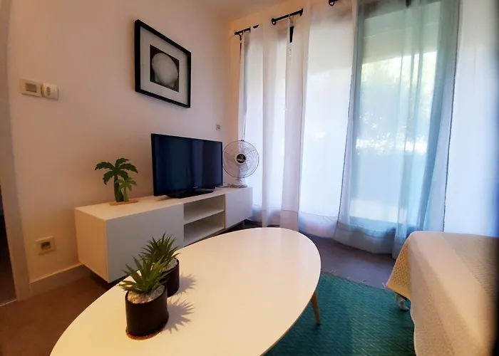 La Marina Avec Parking Et Acces Piscine *